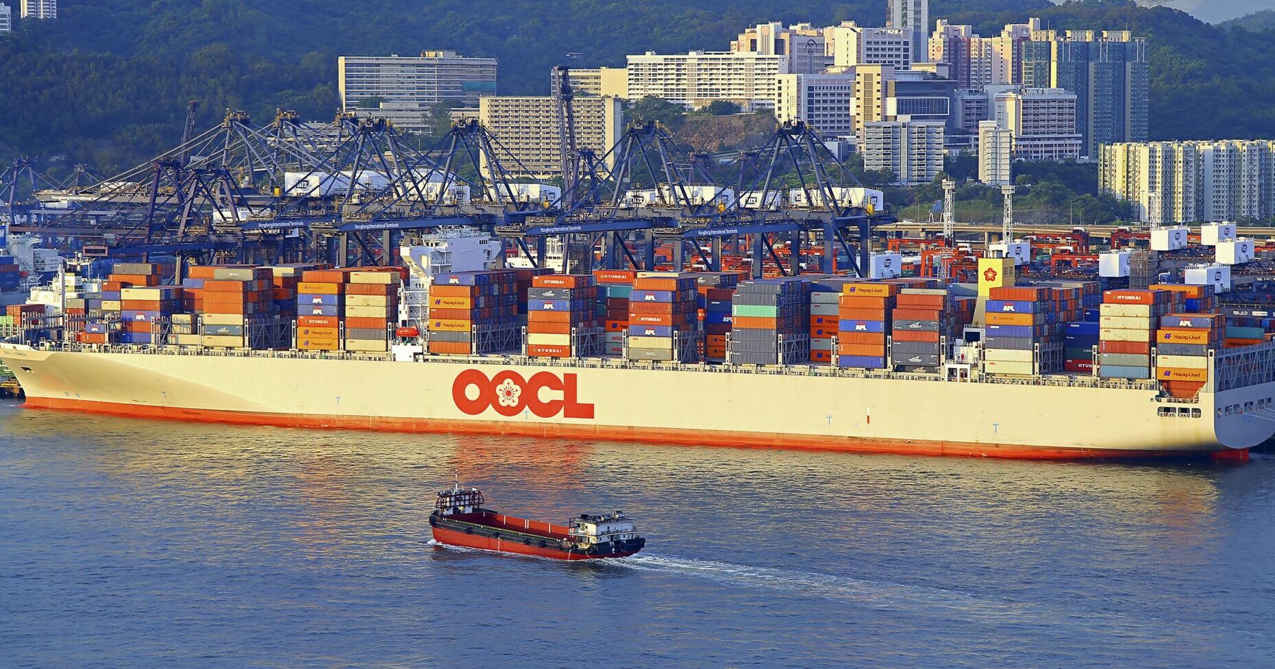 OOCL Wins “Best Green Shipping Line”